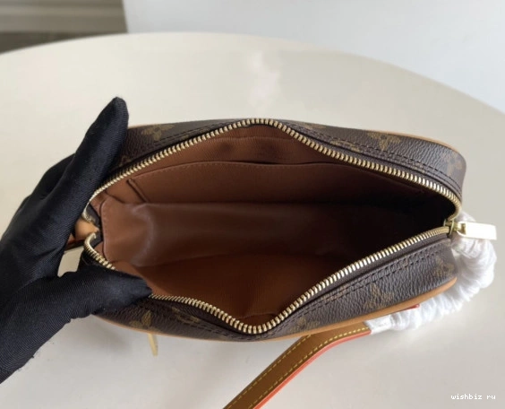 WIS LOUIS VUITTON CITE 1004